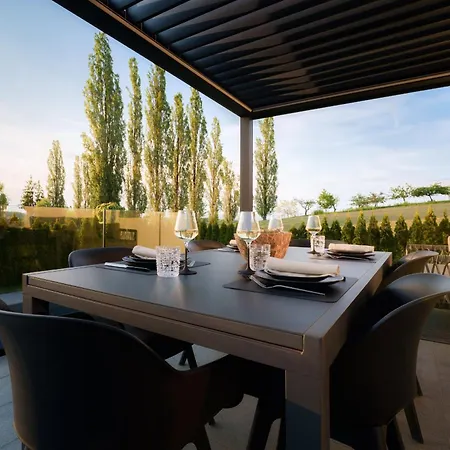 Platschberg Urban Hideaway - Stilvolles Ferienhaus Mit Pool An Der Weinstrasse Berghausen Room photo
